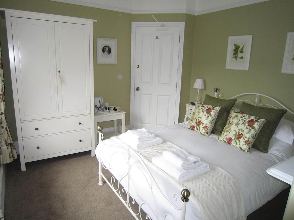 Prince Of Wales East Cowes Room photo